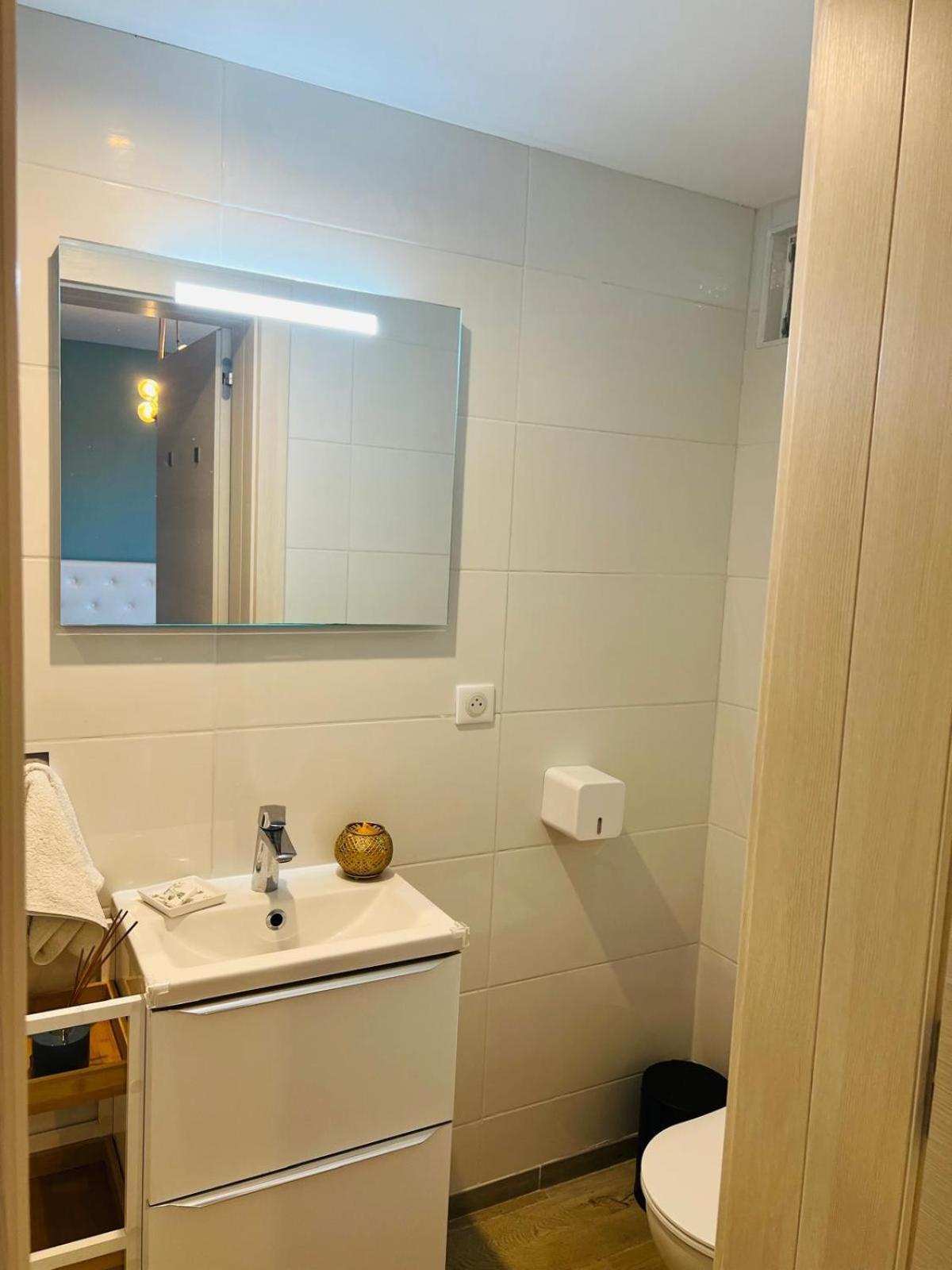 Twenty Rent Hotel Cagnes-sur-Mer Ngoại thất bức ảnh