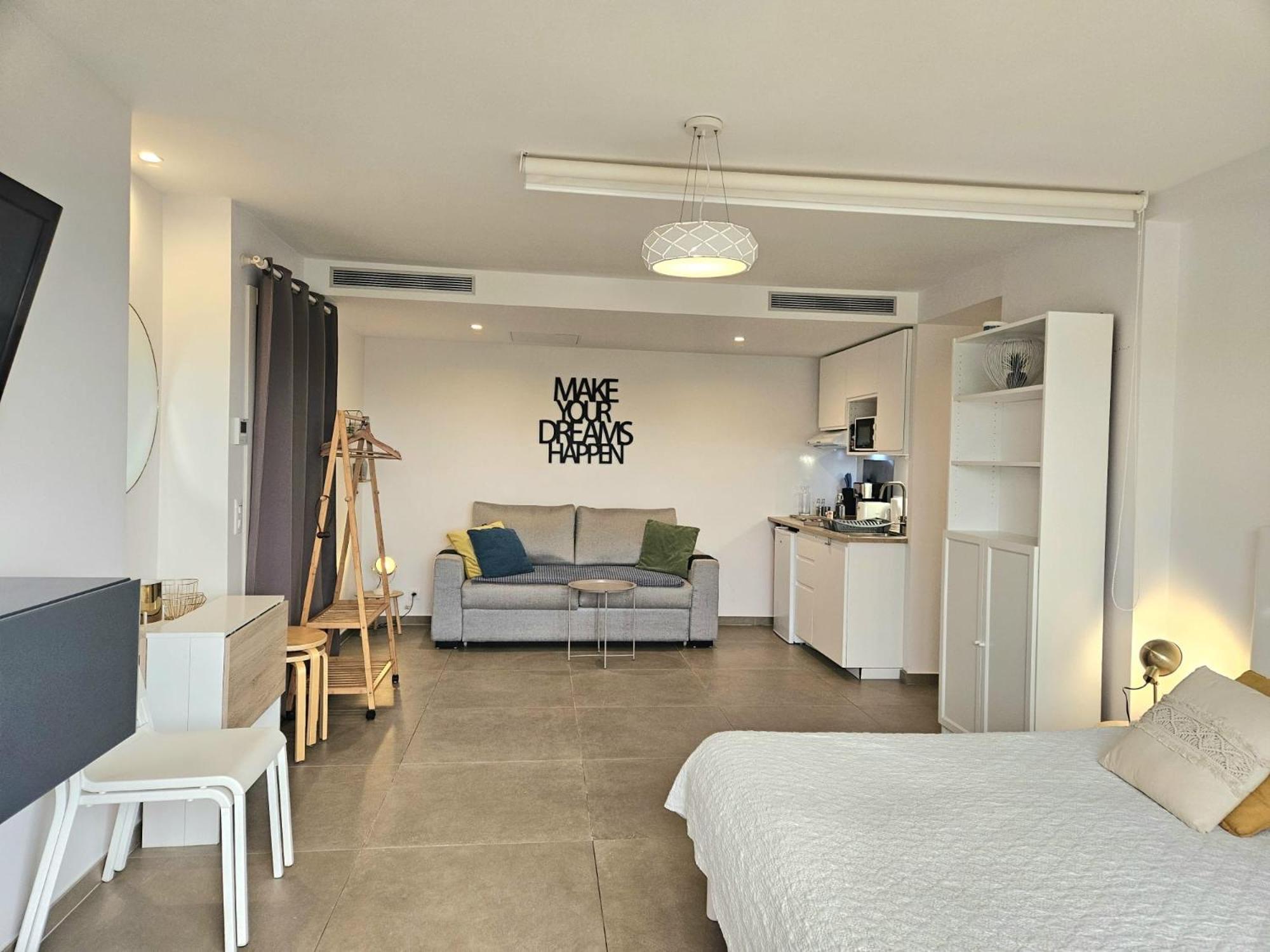 Twenty Rent Hotel Cagnes-sur-Mer Phòng bức ảnh